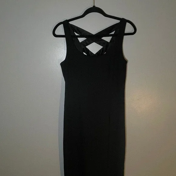 Laundry by Shelli Segal Black Maxi Dress Criss‎ Cross Back Formal Gown 10 - Picture 2 of 8